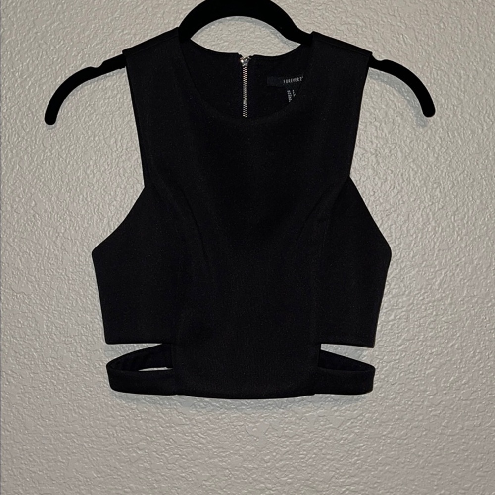 Black crop top